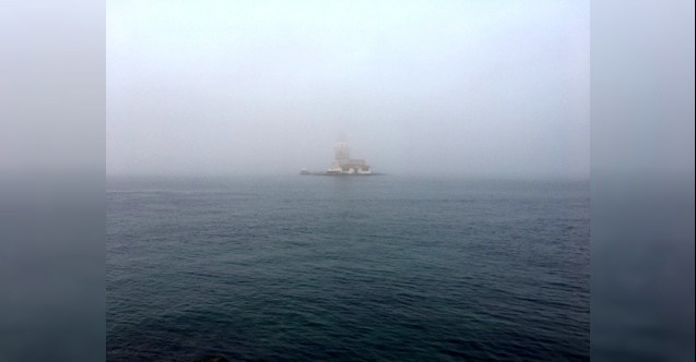 istanbul da sis etkili oldu kiz kulesi kayboldu